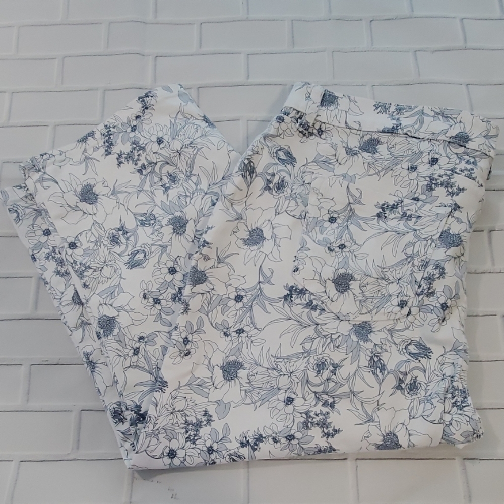 Croft & Barrow Stretch capri pants